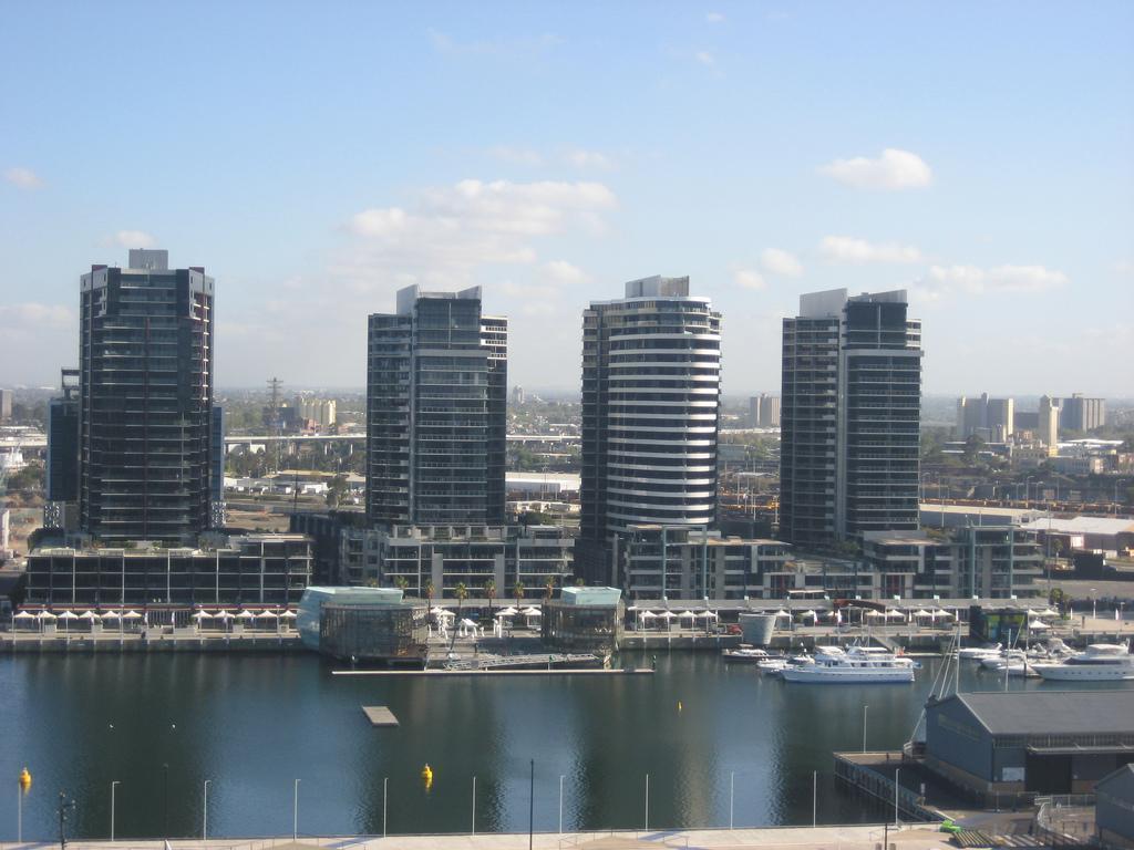 Apartments Melbourne Domain - New Quay Docklands Экстерьер фото